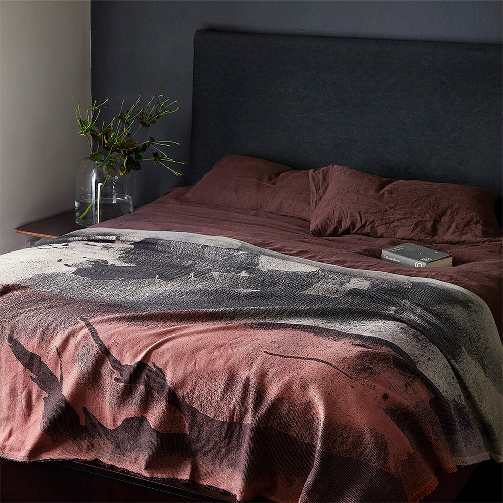 Nitiphyllum Jacquard Throw