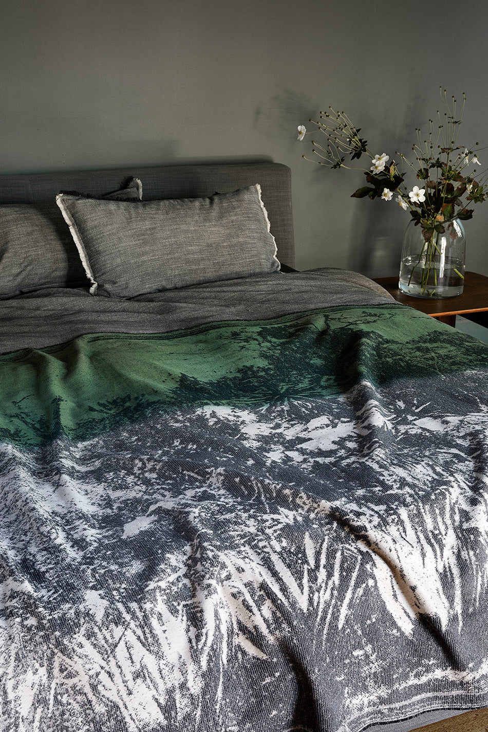 Aloe Hill Jacquard Throw